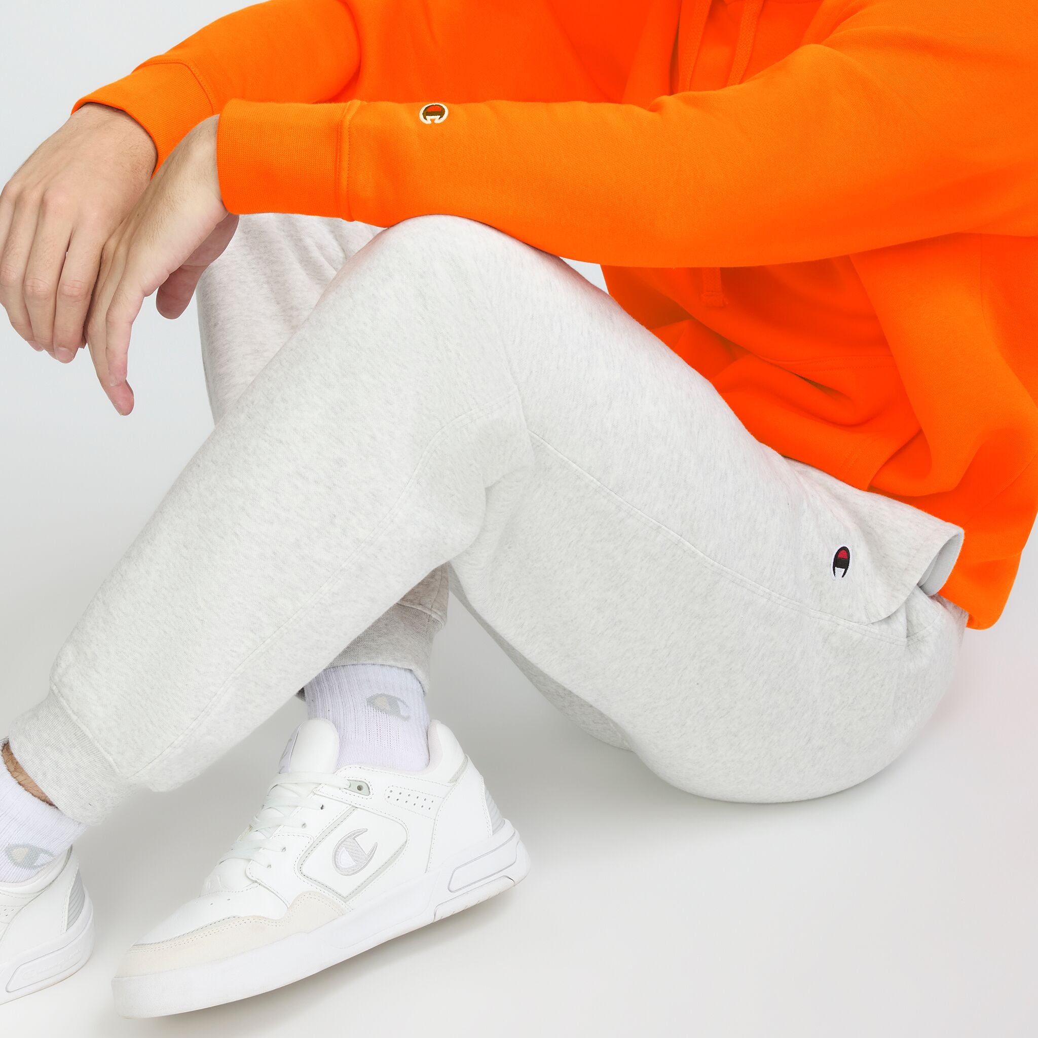 Champion Powerblend Joggers, C Logo in Platinum Silver Heather