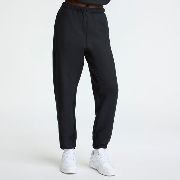 Essentials Reverse Weave Cinched Bottom Sweatpants – Champion