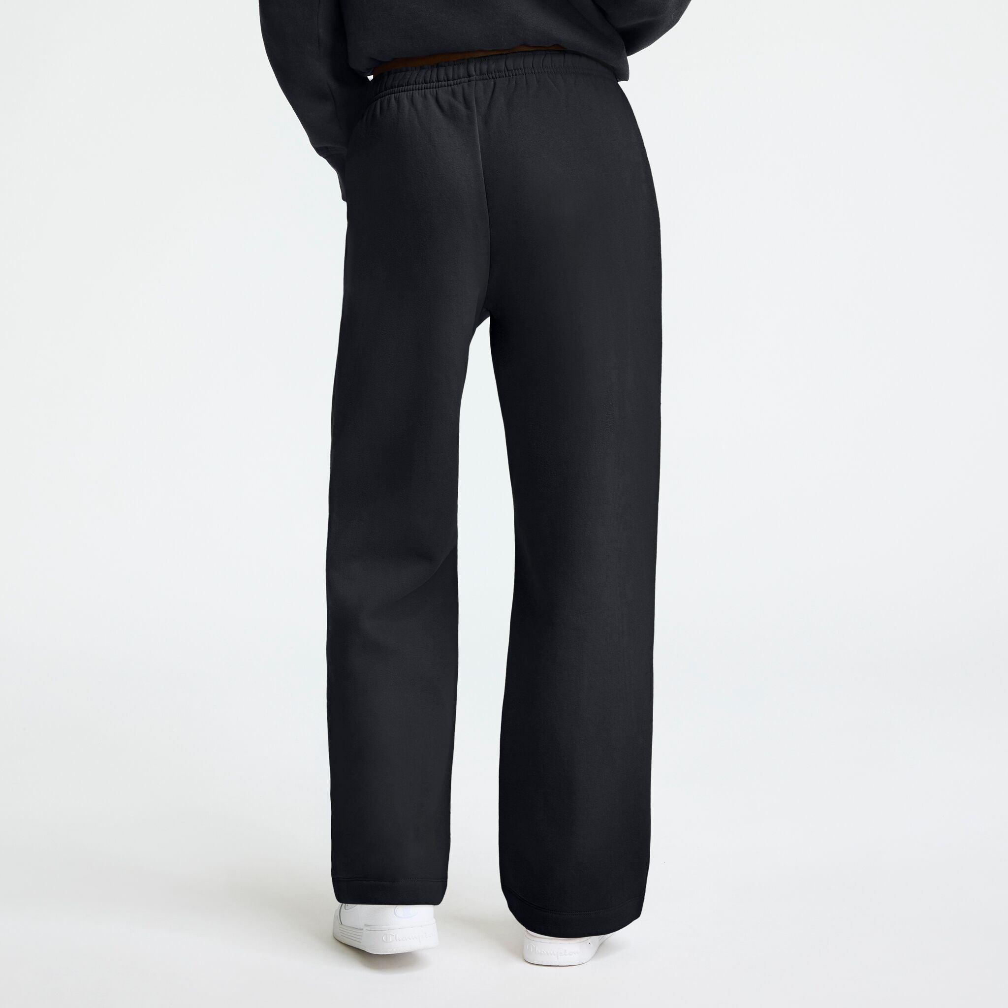 Champion Powerblend Straight Hem Sweatpants in Black